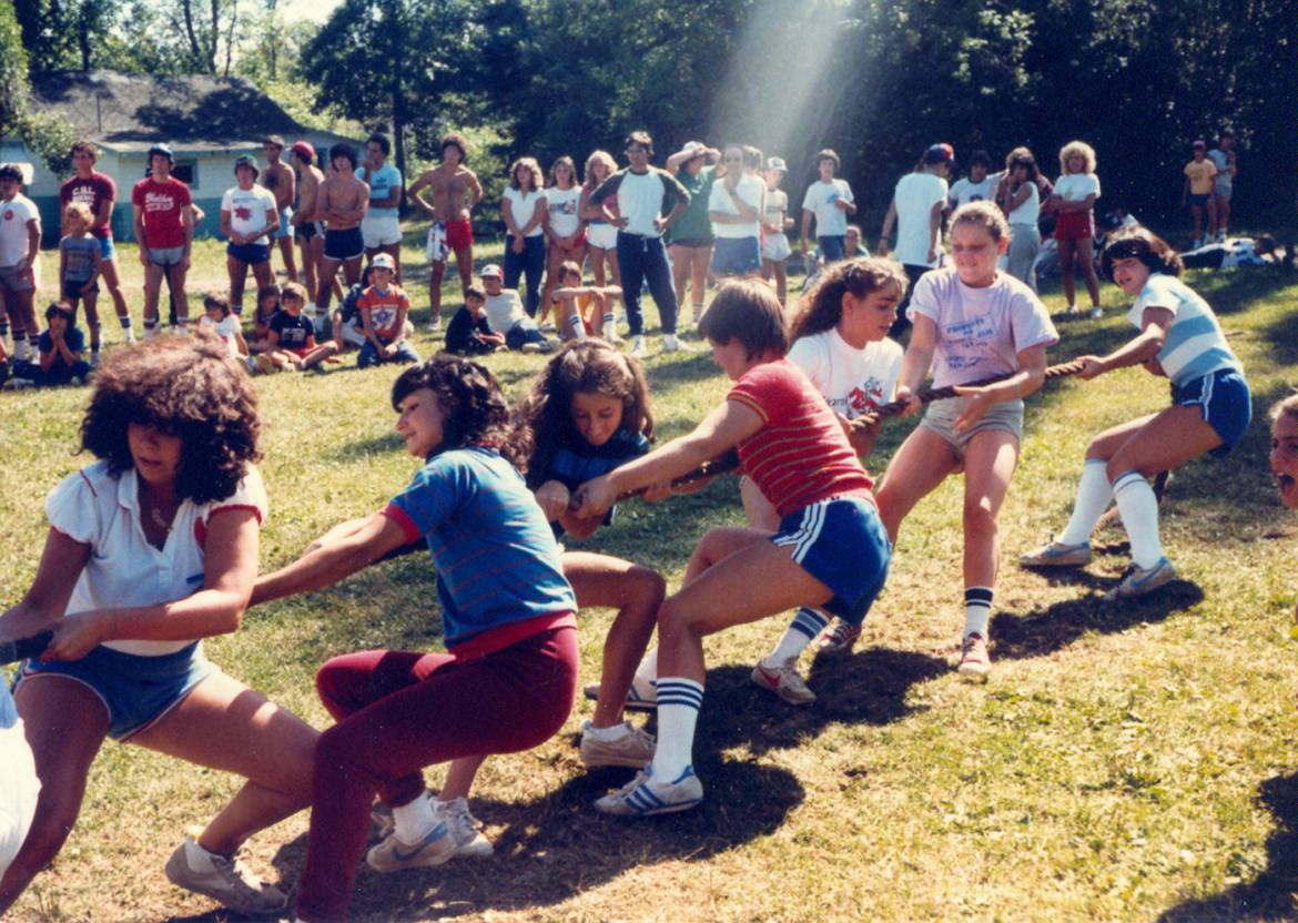 alumni-camp-1981.jpg